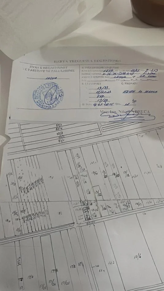 Lezhe, shitet toke , 1791 m² 150.000 € (gryka e lumit)