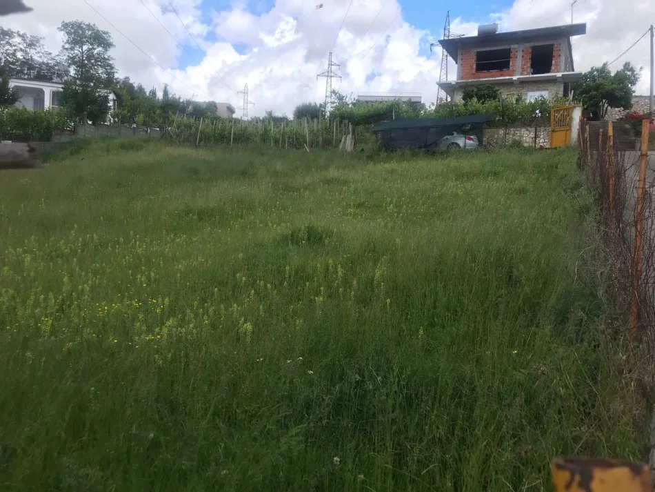 Durres, shes truall , 700 m² 54.000 € (në Shkozet Durres)