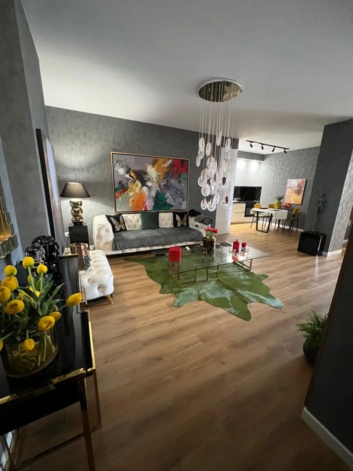 Tirane, jepet me qera apartament 2+1+Aneks+Ballkon Kati 9, 125 m² 700 € (Rruga Frederik Shiroka, (Tek Joena))