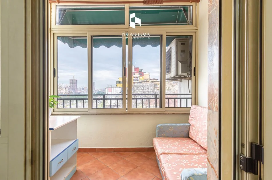 Apartament unik në vendodhje unike me super Pamje 3+1+2wc + Kuzhinë më vete Lavanteri + 2Ballkone 295.000 Eu Qendër / St Trenit Bulevardi Zogu 1 (146m2)🔥