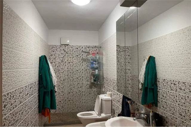 Tirane, jepet me qera apartament 3+1 Kati 5, 118 m² 800 Euro (Kompleksi Panorama)