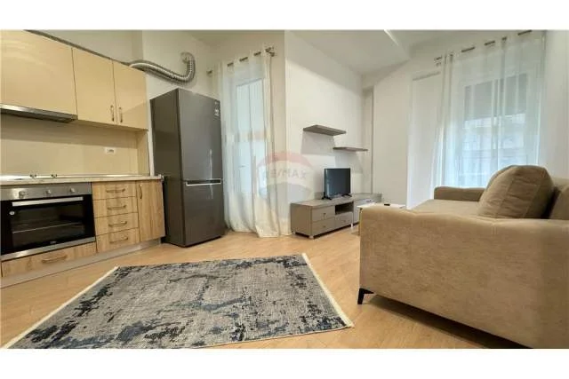 Tirane, jepet me qera apartament 1+1 Kati 3, 68 m² 400 Euro (Bulevardi i ri)