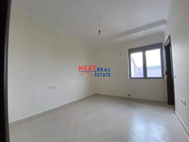 REZERVO PRONEN VETEM ME 500€! Shqiperi, shitet Penthouse 2+1+BLK Kati 10, 148 m² 125.000 Euro (Skele)