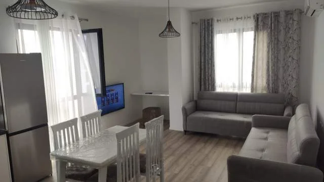 Tirane, jepet me qera apartament 1+1+A+BLK Kati 10, 71 m² 500 Euro (Farmacia 10 Asl)