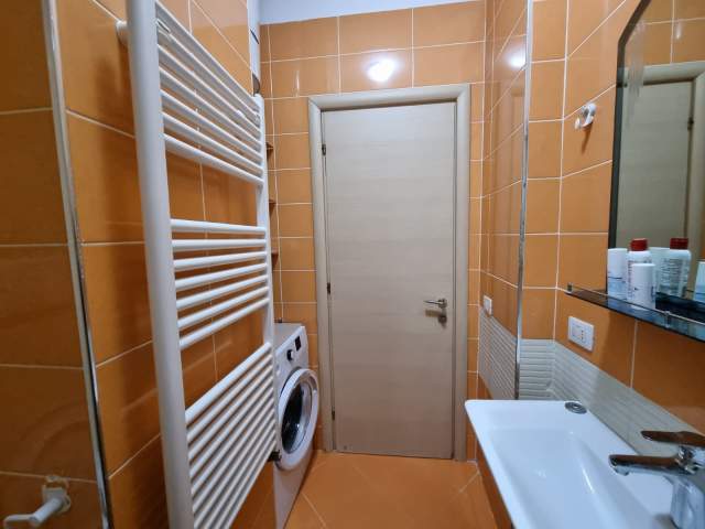Tirane, jepet me qera apartament 2+1+BLK Kati 5, 82 m² 600 Euro (Rruga Haxhi Kika)