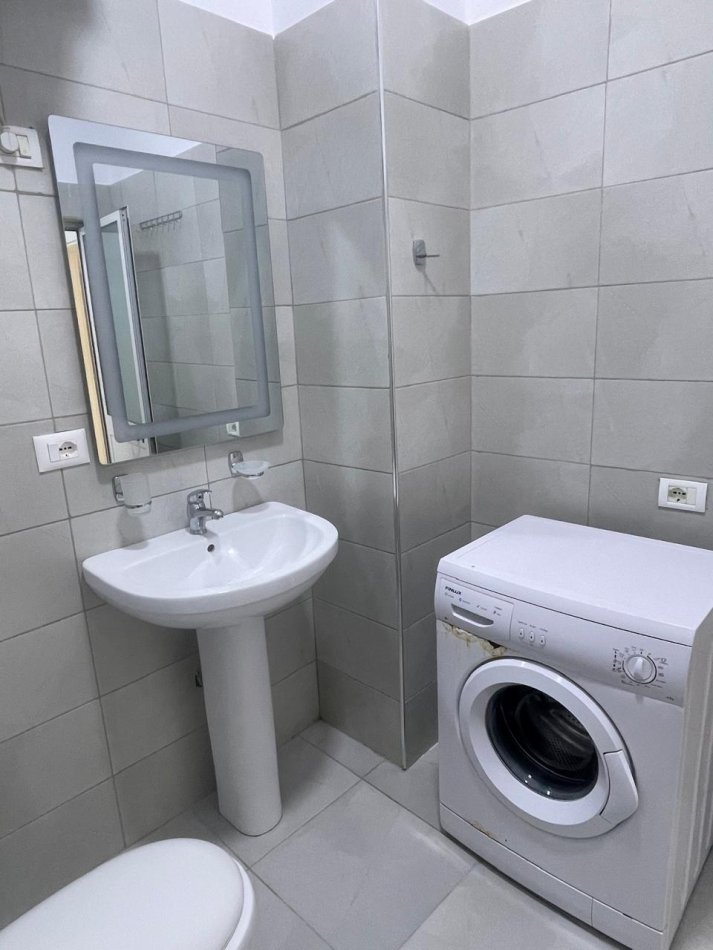 Tirane, jepet me qera 1+1+Ballkon Kati 1, 60 m² 400 € (Rruga &quot;Fuat Toptani&quot;)