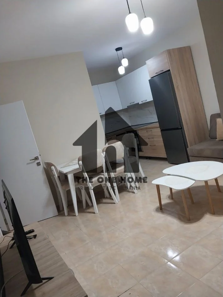 Tirane, jepet me qera apartament 1+1+Ballkon Kati 2, 70 m² 500 € (fillimi Kodres Diellit)