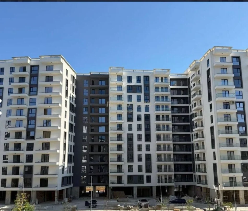 Tirane, shitet apartament 2+1 , 121 m² 210.000 € (ish Fusha e Aviacionit)
