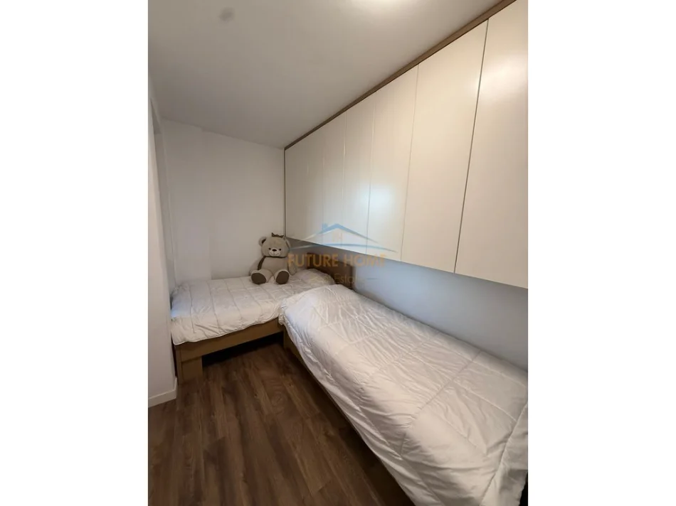Tirane, jepet me qera apartament 2+1 Kati 3, 103 m² 800 € (TURDIU , Fusha Aviacionit)