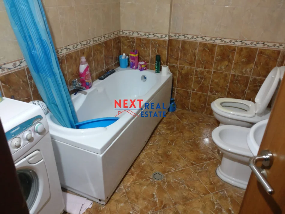 REZERVO PRONEN VETEM ME 500€! SHITET APARTAMENT 2+1 ME PAMJE DETI NE LUNGOMARE, VLORE