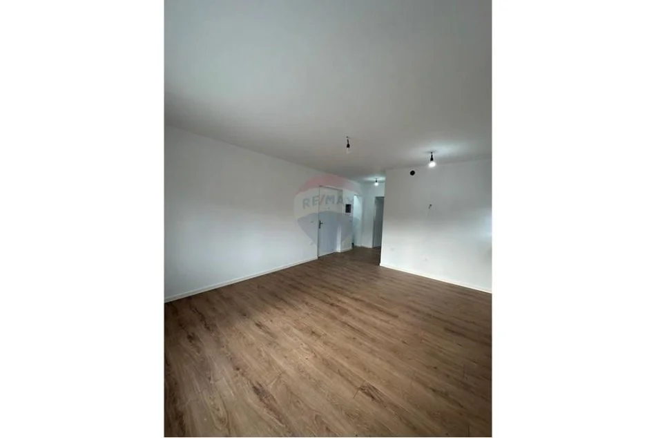 Tirane, shitet apartament 1+1 Kati 2, 57 m² 75.000 € (Rruga e Dibres)