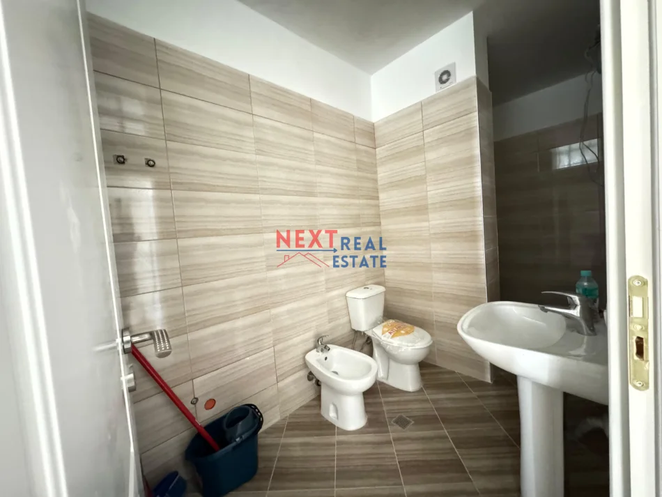Vlore, shitet apartament 2+1+Ballkon , 95 m² 95.000 € (PORCELANOSA)