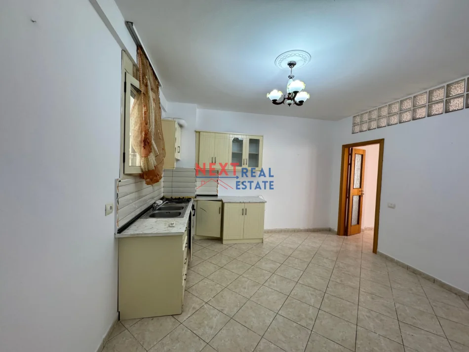 REZERVO PRONEN VETEM ME 500€! Vlore, shitet apartament 1+1+Ballkon Kati 5, 52 m² 95.000 € (LUNGOMARE)