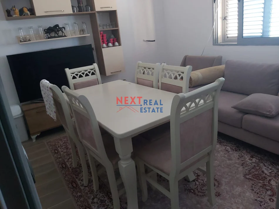 REZERVO PRONEN VETEM ME 500€! Vlore, shitet shtepi 2+1+Ballkon Kati 1, 405 m² 263.000 € (LLOGARA)