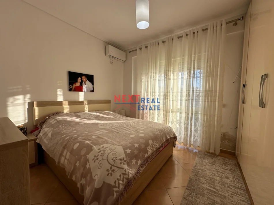 Vlore, jepet me qera apartament 3+1+Ballkon Kati 7, 153 m² 650 € (VLORE-SKELE)