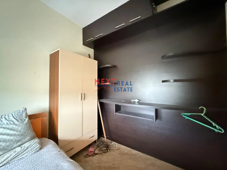 Vlore, jepet me qera apartament 2+1+Ballkon Kati 6, 300 € (TRANSBALLKANIKE)