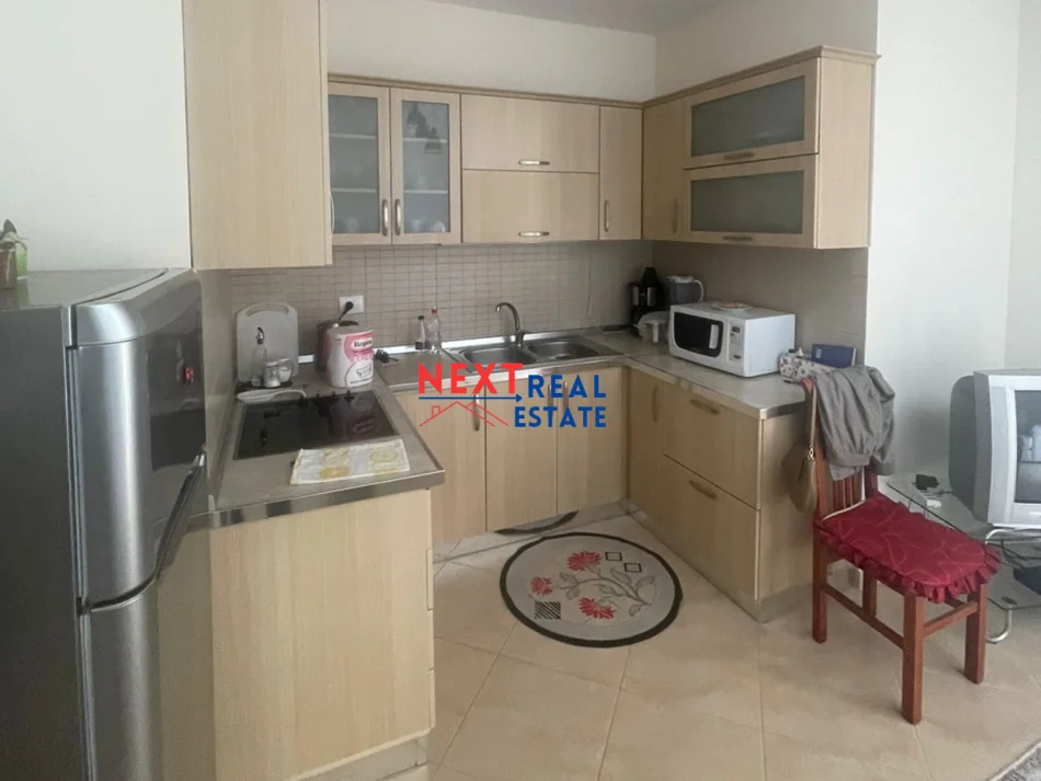 Vlore, jepet me qera apartament 1+1+Ballkon Kati 7, 70 m² 500 € 