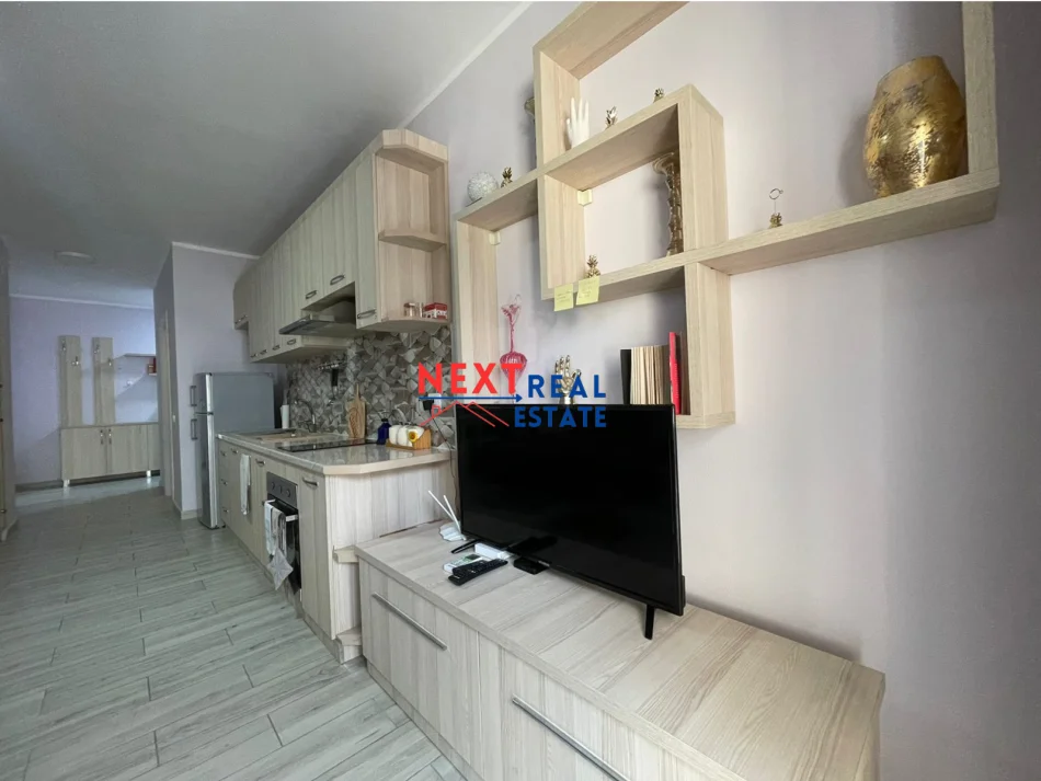 Vlore, jepet me qera apartament 1+1+Ballkon , 500 € 