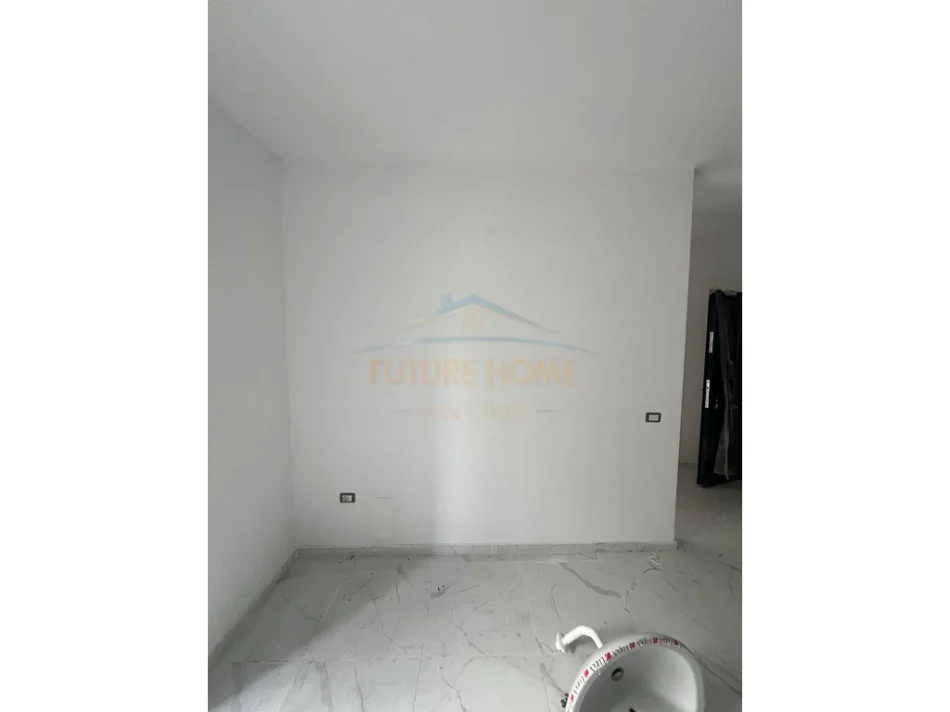 Tirane, shitet apartament 1+1 Kati 5, 52 m² 73.000 € (UNIVERS CITY , QTU)