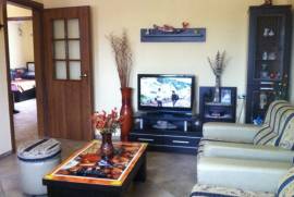 Tirane, jepet me qera 100 m² 40.000 Leke