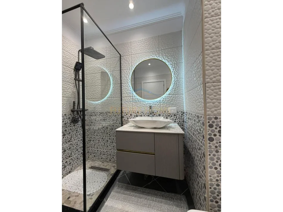 Tirane, shitet apartament 2+1+2 Kati 3, 109 m² 165.000 € (UNAZA E RE , ASTIR)