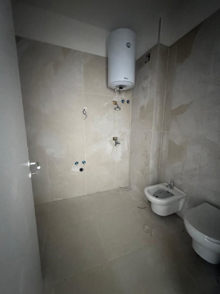Tirane, shitet apartament 1+1 Kati 3, 67.000 m² 67.000 € (UNIVERS CITY)
