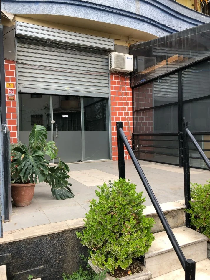 Tirane, jepet me qera 1+1+Ballkon Kati 0, 47 m² 500 € (KOMUNA E PARISIT)