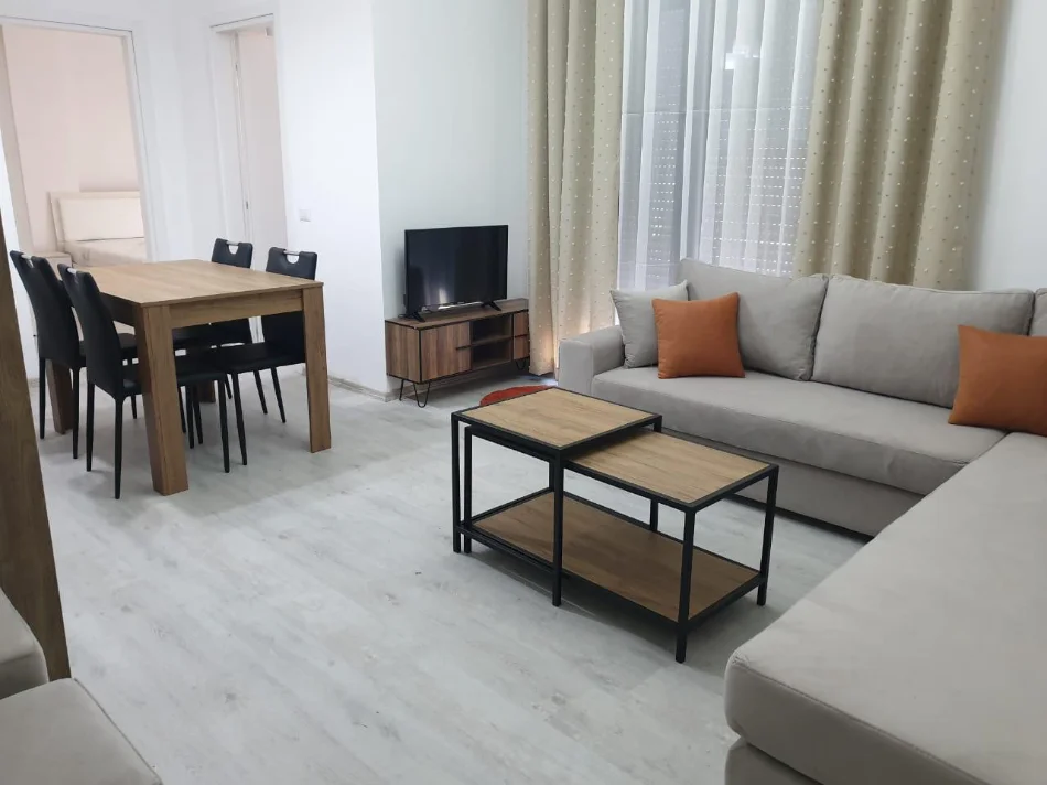 Tirane, jepet me qera apartament 1+1 Kati 1, 60 m² 600 € (Inxhinieria e Ndertimit)