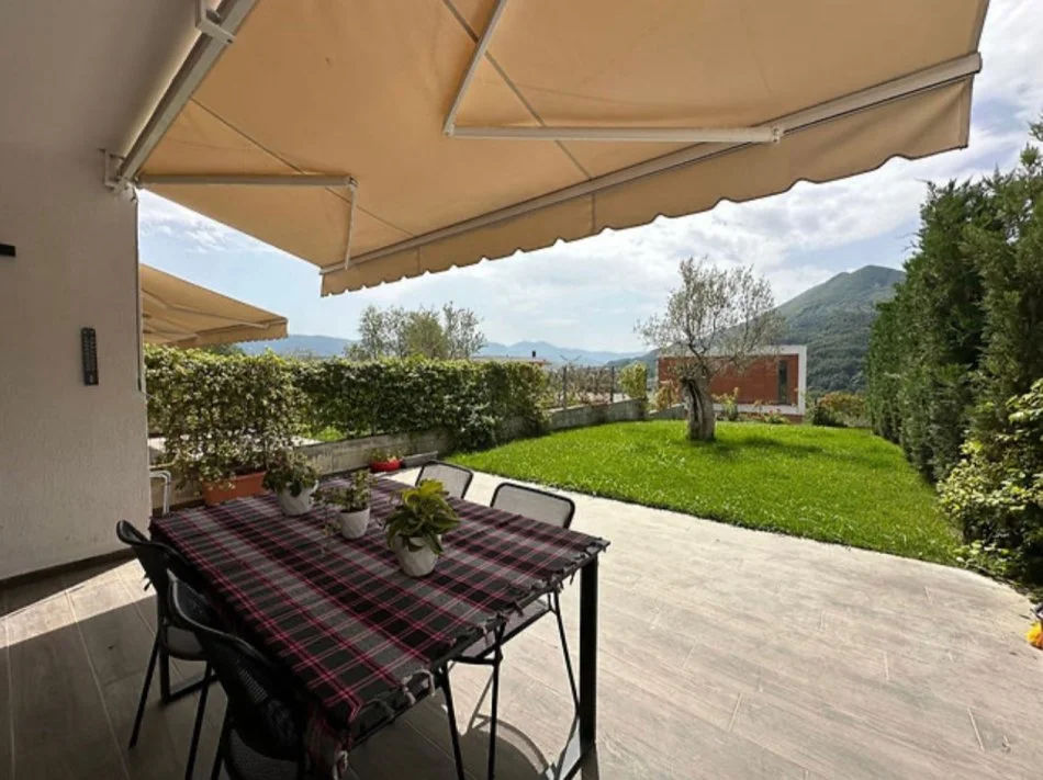 Tirane, Liste me oferta Vile 2 Katshe Kati 2, 288 m² (TEG)