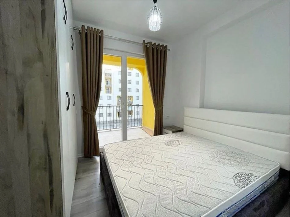 Tirane, jepet me qera apartament 2+1 Kati 4, 106 m² 550 € (Tek Grand Gallery ne Yzberisht)
