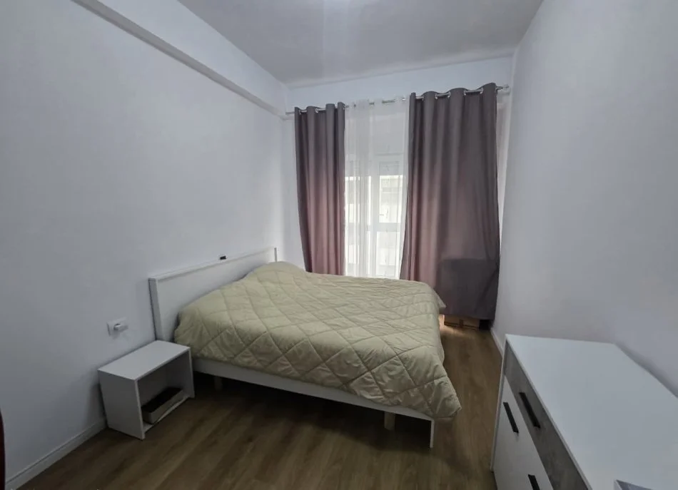 Tirane, shitet apartament 1+1 Kati 5, 61 m² 110.000 € (Kompleksi Kaimi)