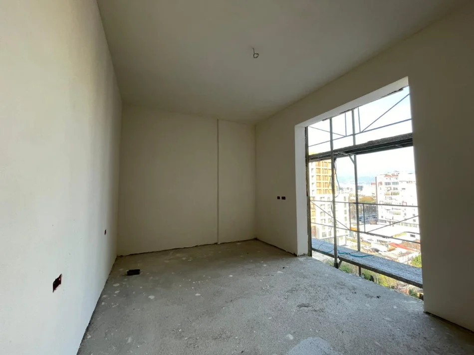 Tirane, shitet apartament 2+1 Kati 7, 127 m² 190.000 € (Fusha e Aviacionit)