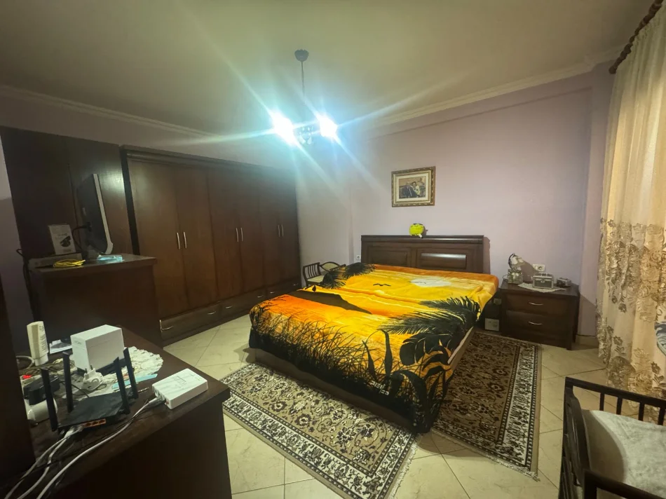 Tirane, shitet apartament 2+1 Kati 9, 144 m² 315.000 € (Komuna e Parisit)