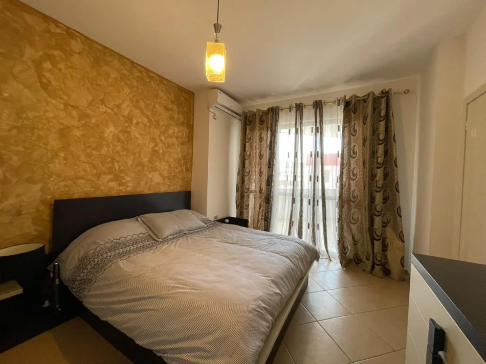 Tirane, shitet apartament 2+1 Kati 8, 145 m² 164.000 € (Yzberisht)