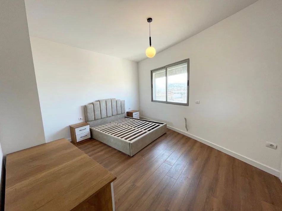 Tirane, shitet apartament 2+1 Kati 9, 104 m² 156.000 € (Astir)