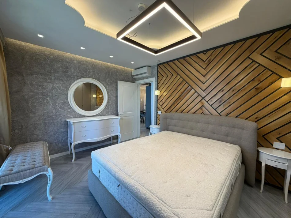 Tirane, shitet apartament 2+1 Kati 3, 105 m² 300.000 € (Don Bosko)