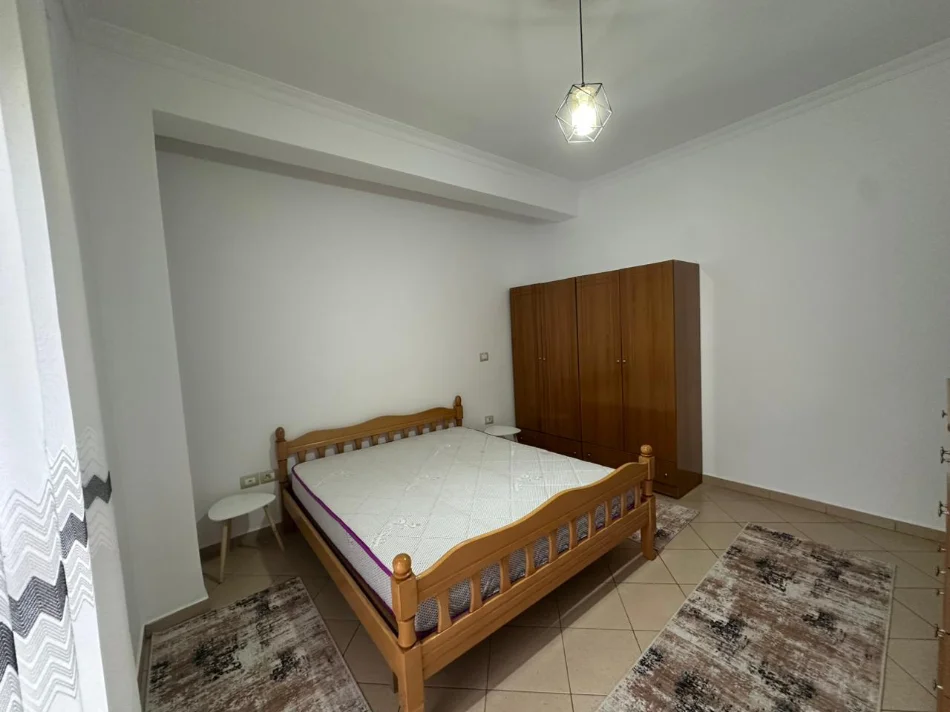 Tirane, jepet me qera apartament 2+1 Kati 2, 119 m² 420 € (Astir)