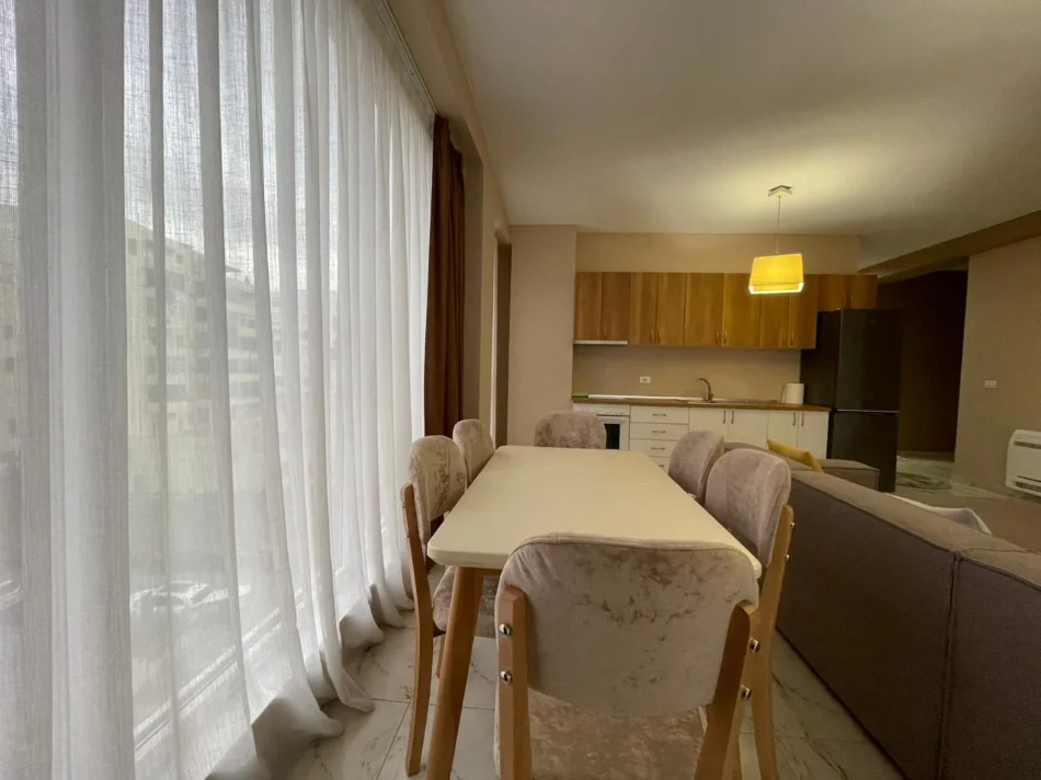 Tirane, jepet me qera apartament 2+1 Kati 3, 121 m² 700 € (Bulevardi i Ri)
