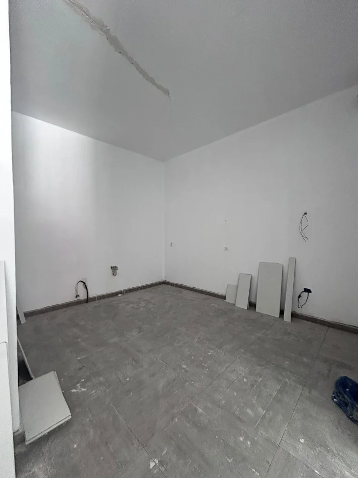 Tirane, shitet apartament 2+1 Kati 1, 107 m² 171.360 € (Rruga e Elbasanit)