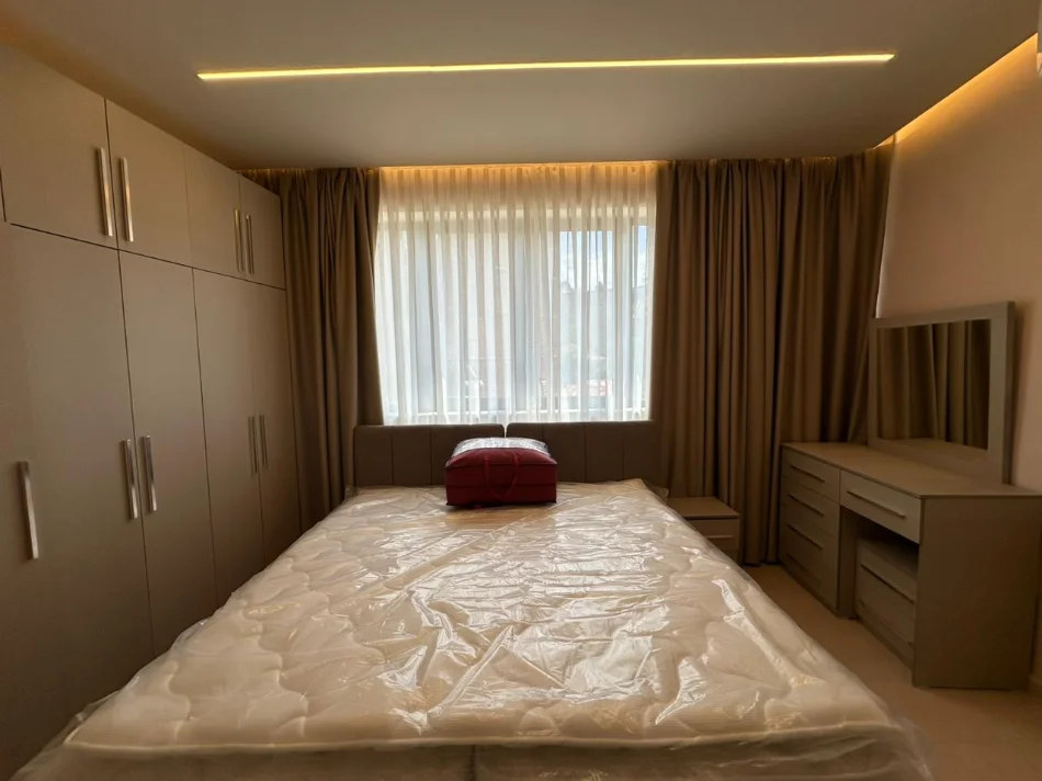 Tirane, jepet me qera apartament 1+1 Kati 2, 60 m² 450 € (Rruga e Dibres.)
