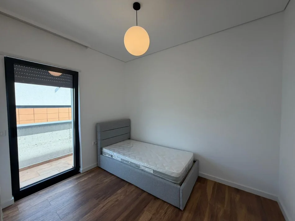 Tirane, jepet me qera Vile Vile 2 Katshe Kati 0, 610 m² 3.400 € (Mullet)