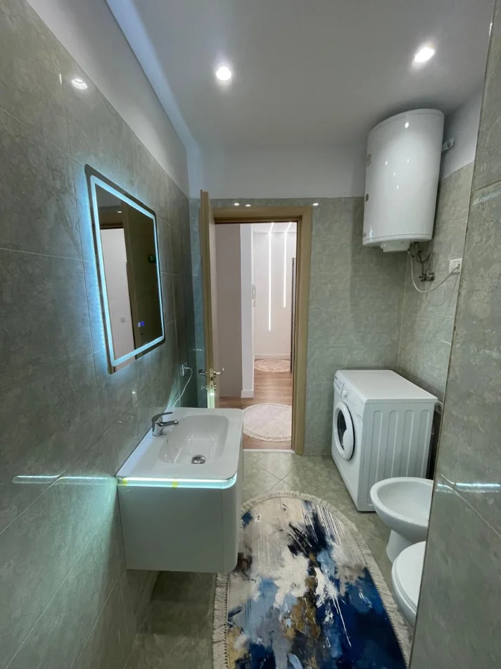 Tirane, shitet apartament 1+1 Kati 8, 58 m² 125.000 € (Astir)