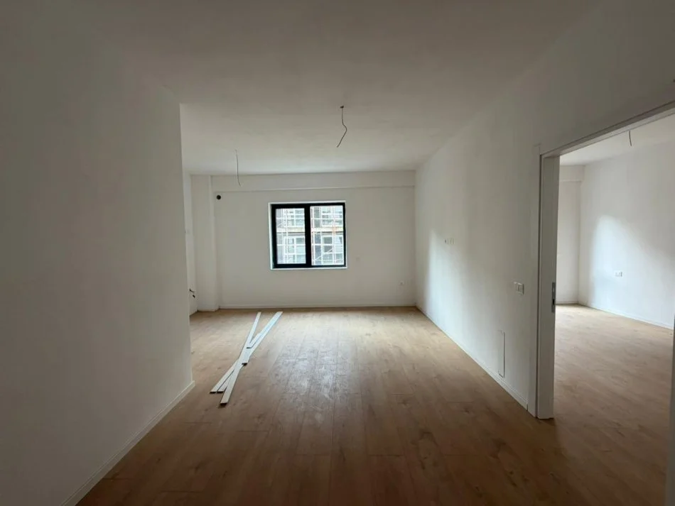 Tirane, shitet apartament 1+1 Kati 3, 59 m² 118.000 € (Liqeni i Thate)