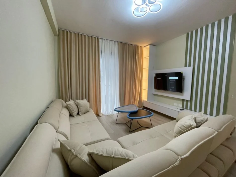Tirane, jepet me qera apartament 2+1 Kati 2, 118 m² 1.200 € (Liqeni i Thate.)