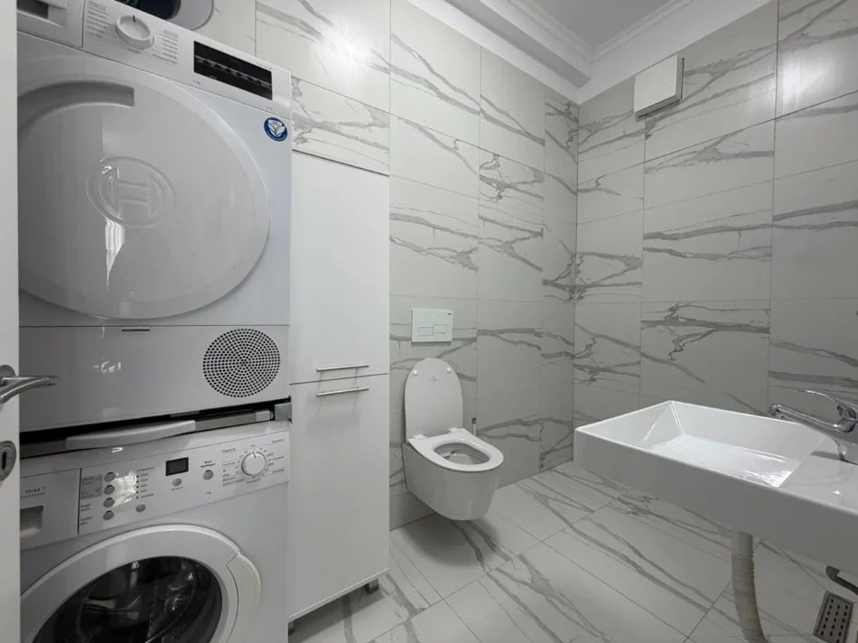 Tirane, jepet me qera apartament 1+1 Kati 2, 67 m² 500 € (Sauk)