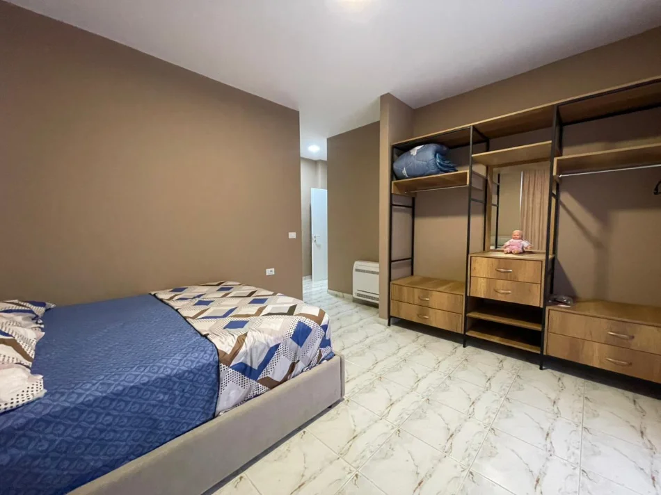 Tirane, jepet me qera apartament 2+1 Kati 3, 121 m² 700 € (Bulevardi i Ri)