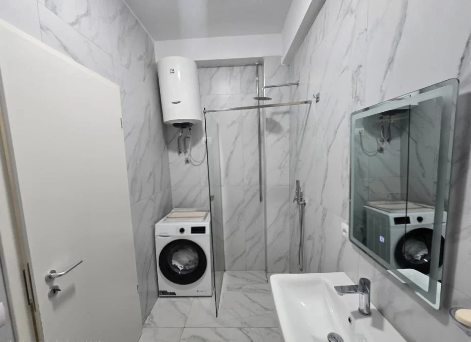 Tirane, shitet apartament 1+1 Kati 5, 61 m² 110.000 € (Kompleksi Kaimi)