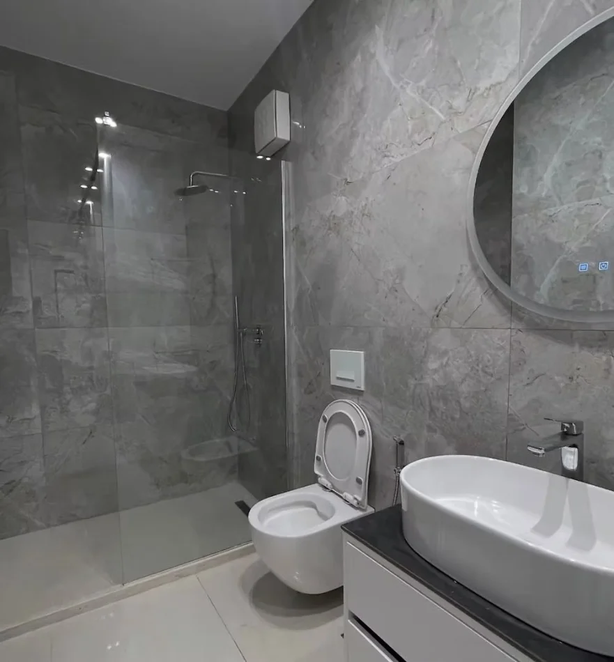 Tirane, jepet me qera 2+1 Kati 3, 75 m² 900 € (Zogu i Zi)