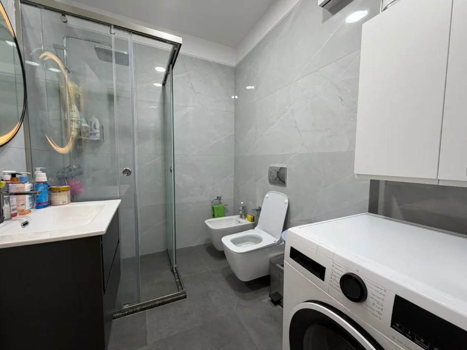 Tirane, shitet apartament 2+1 Kati 9, 90 m² 185.000 € (Kompleksi Golden Park.)