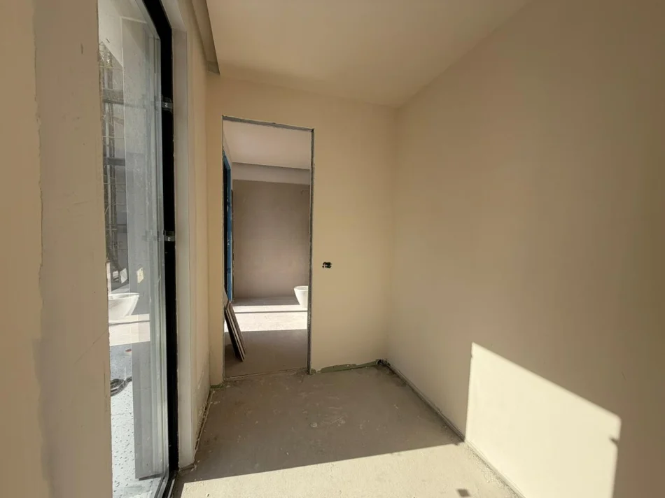 Tirane, shitet apartament 1+1 Kati 5, 95 m² 250.000 € (Vasil Shanto)